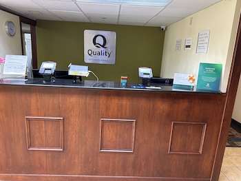 quality inn lincoln cornhusker