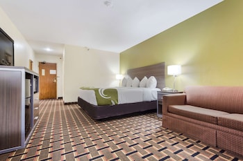 quality inn lincoln cornhusker