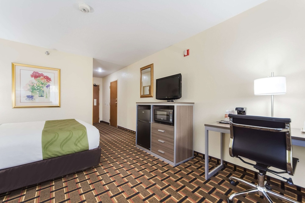 quality inn lincoln cornhusker
