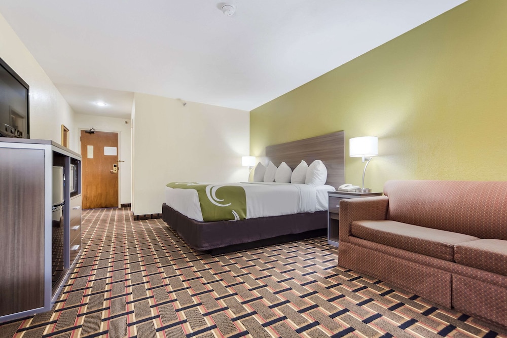 quality inn lincoln cornhusker