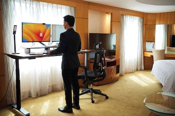 makati shangri la manila