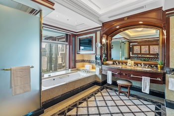 makati shangri la manila