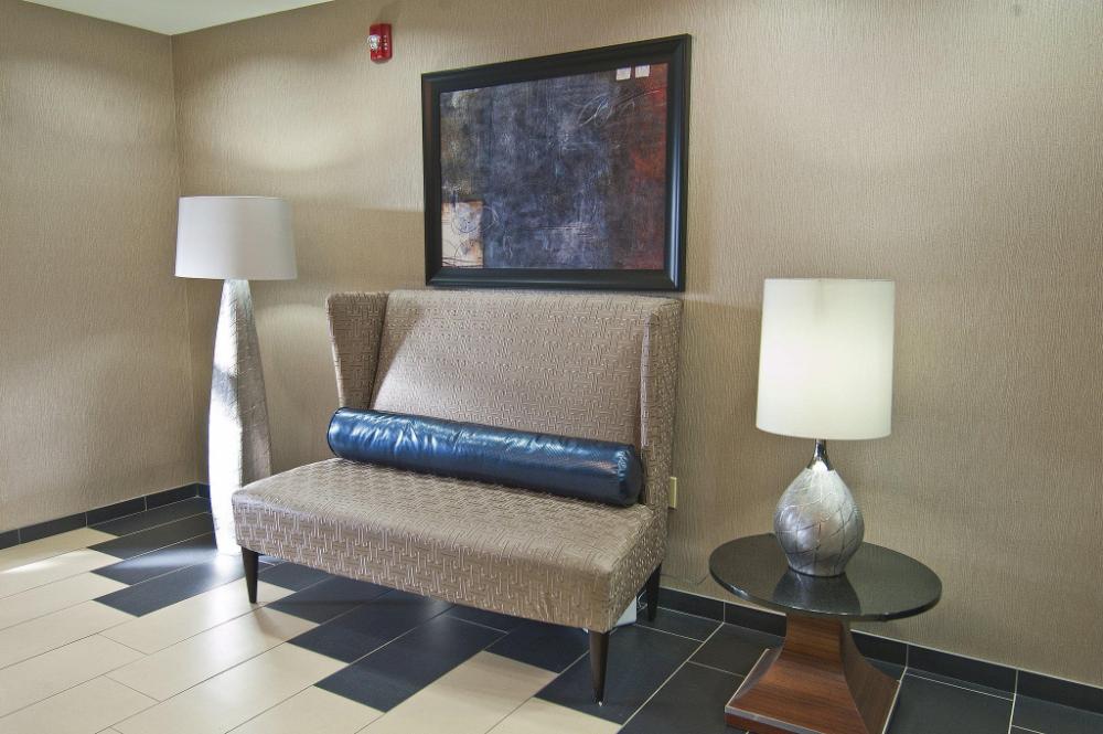 holiday inn express and suites jackson pearl international airport by ihg