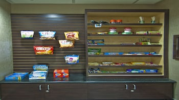 holiday inn express and suites jackson pearl international airport by ihg