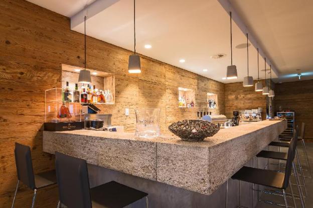 bayer 89 vi vadi hotel