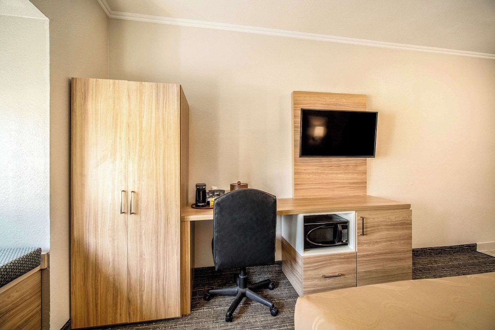quality inn chandler i 10