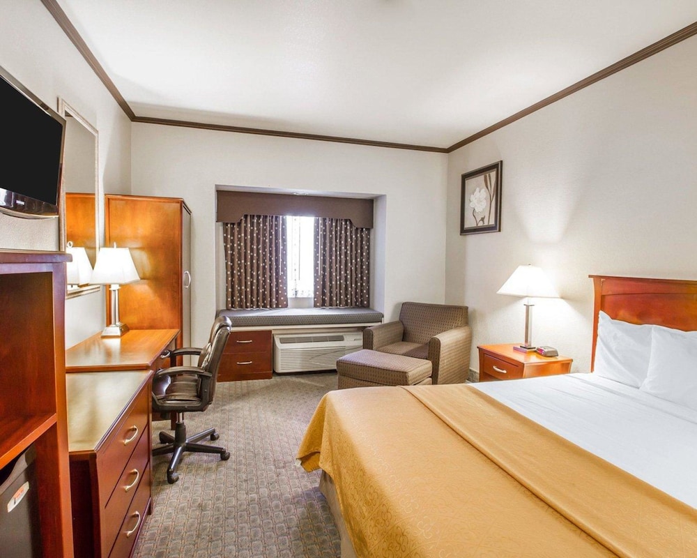 quality inn chandler i 10