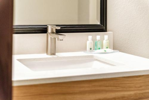 quality inn chandler i 10
