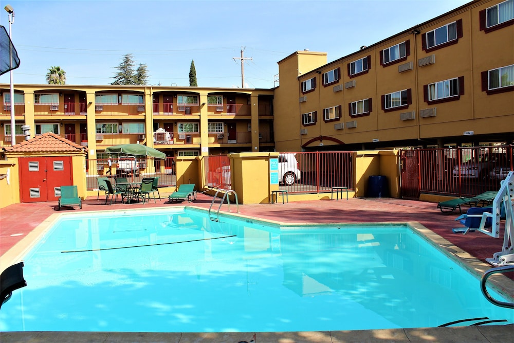 The Midtowner Hotel, Surestay Collection By Best Western,,3 star