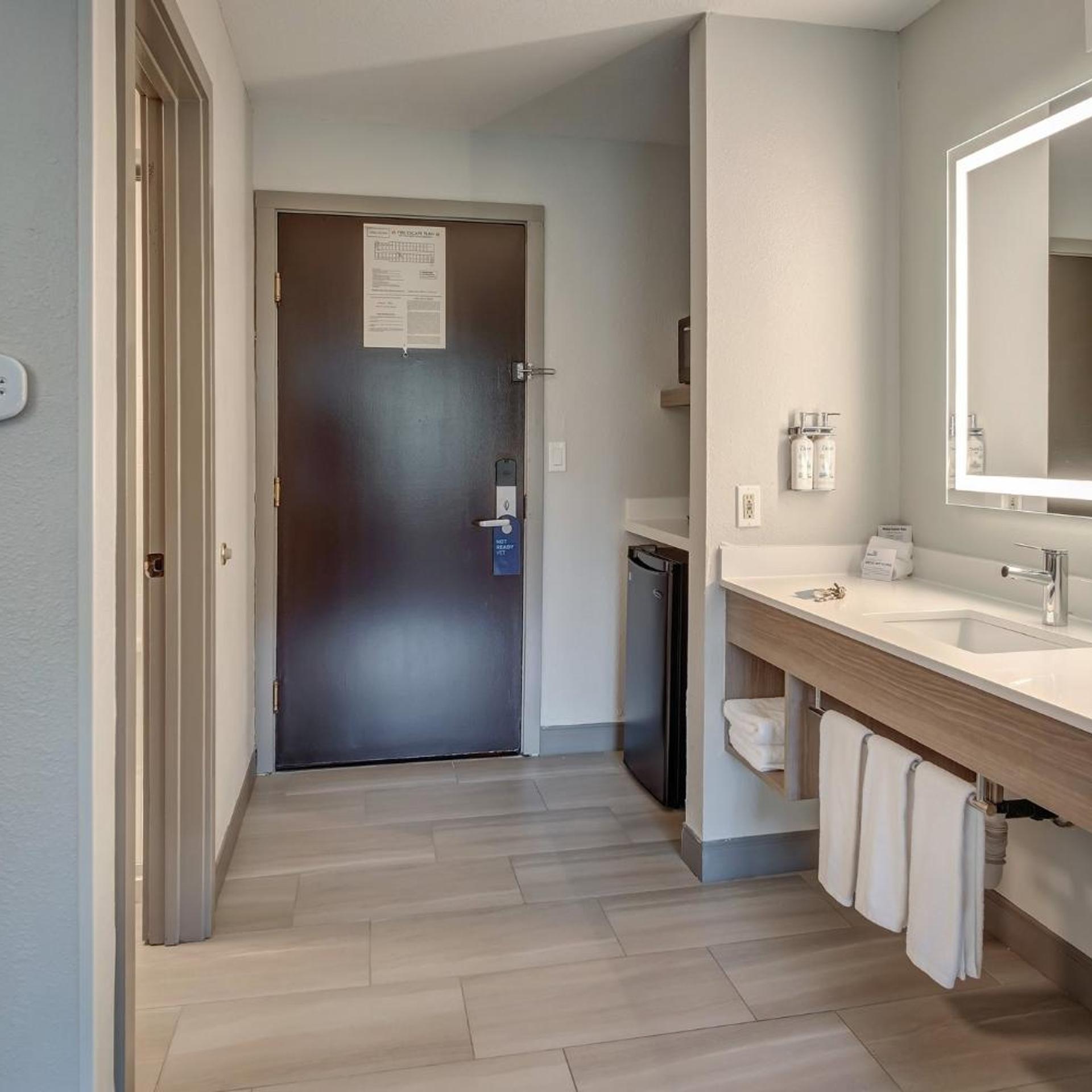 holiday inn express portland east troutdale by ihg