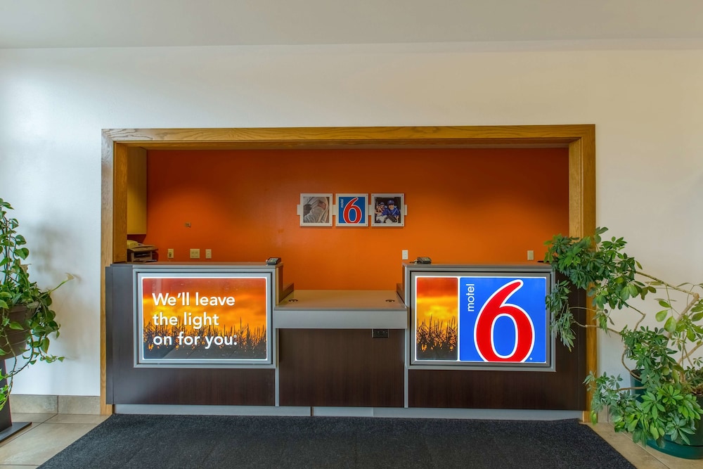 motel 6 baraboo wi lake delton
