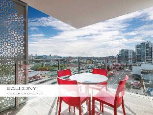 Direct Collective - Pavilion And Governor On Brookes,Bowen Hills>>Bowen,4 star