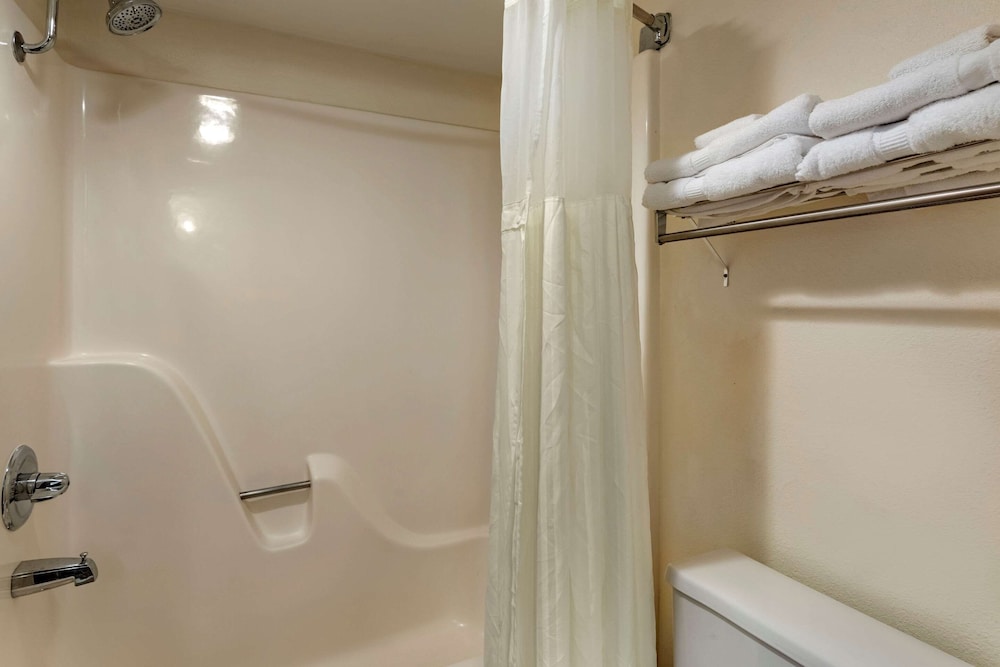 quality inn and suites steamboat springs