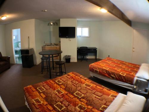 tower 64 motel and rv park