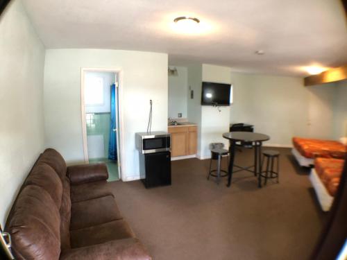 tower 64 motel and rv park