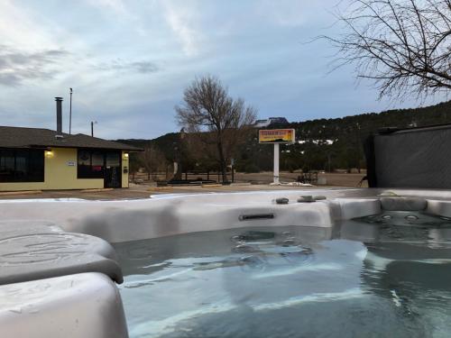 tower 64 motel and rv park