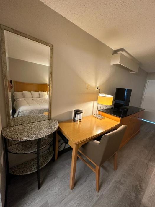 days inn lanett