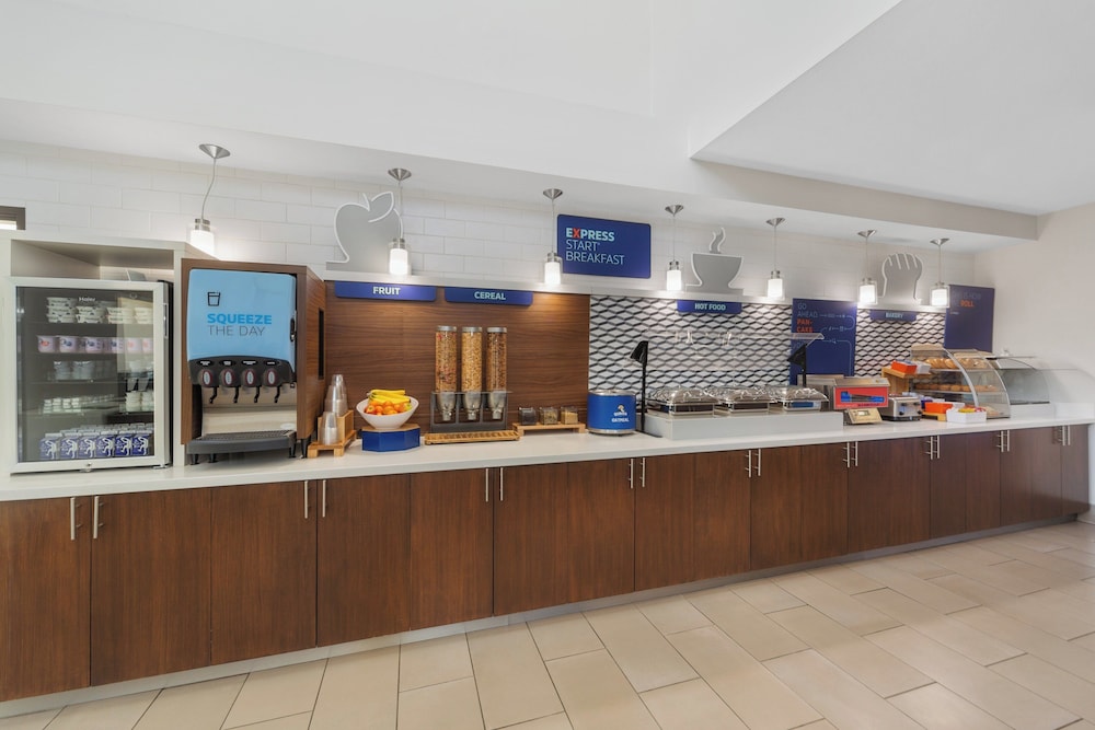 holiday inn express and suites houston nw tomball