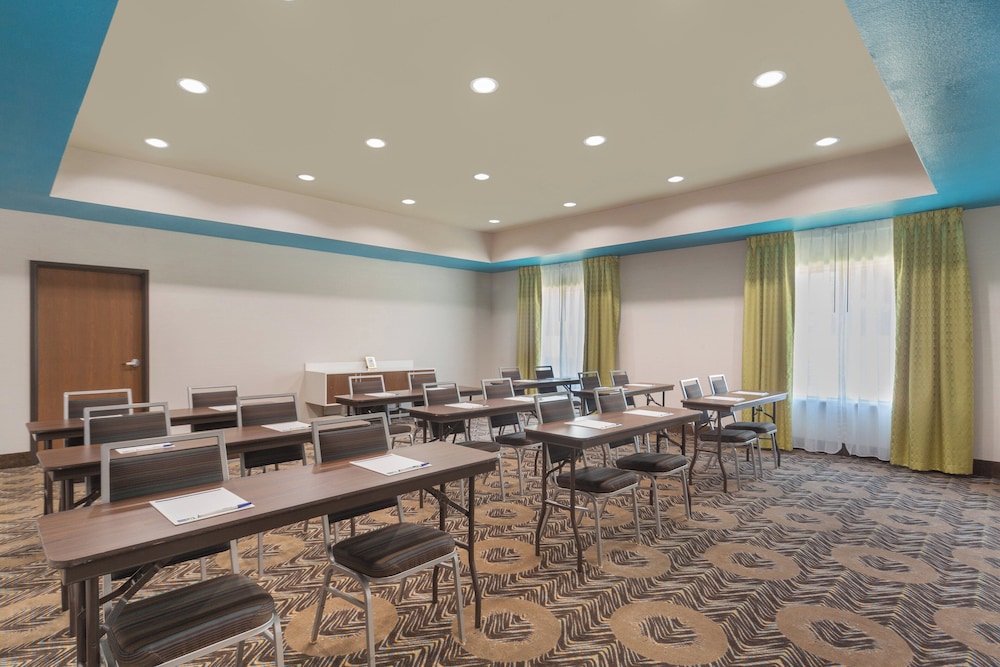 holiday inn express and suites houston nw tomball