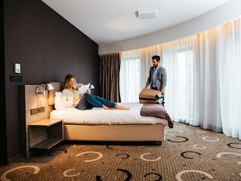 q hotel plus krakow