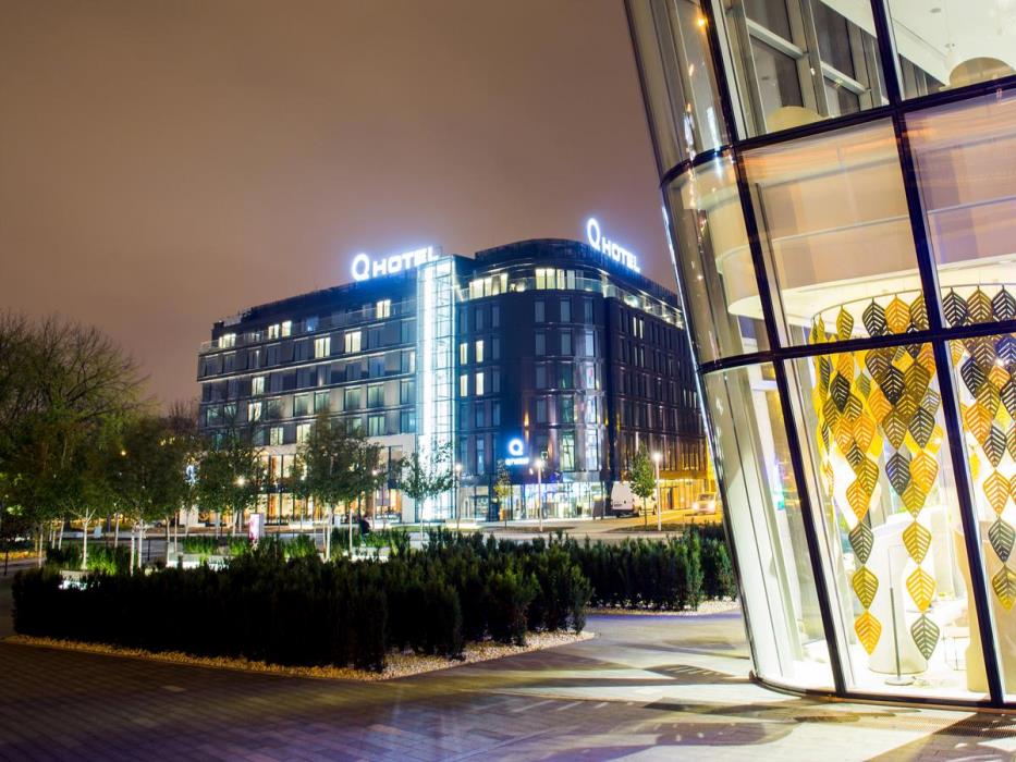 q hotel plus krakow