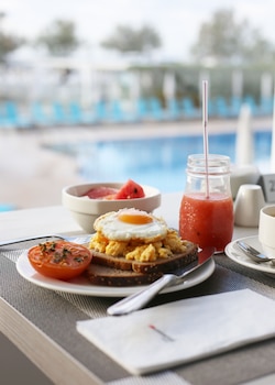 universal hotel castell royal