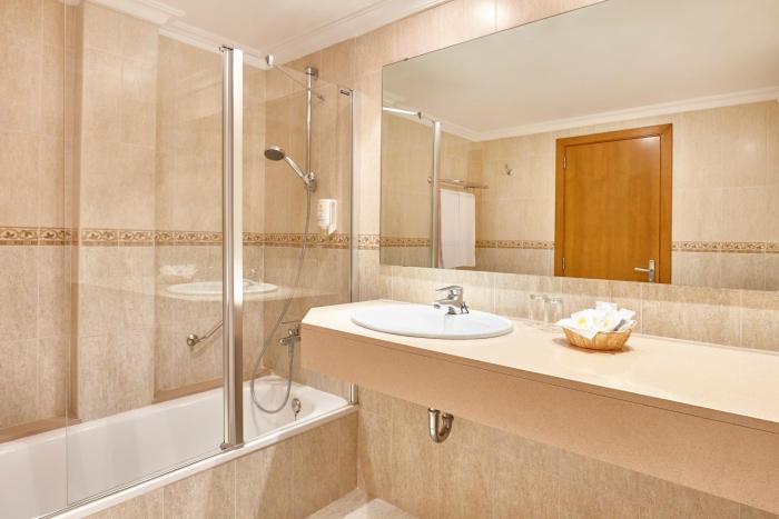 universal hotel castell royal