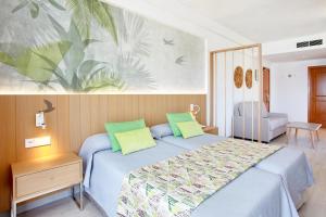 universal hotel castell royal