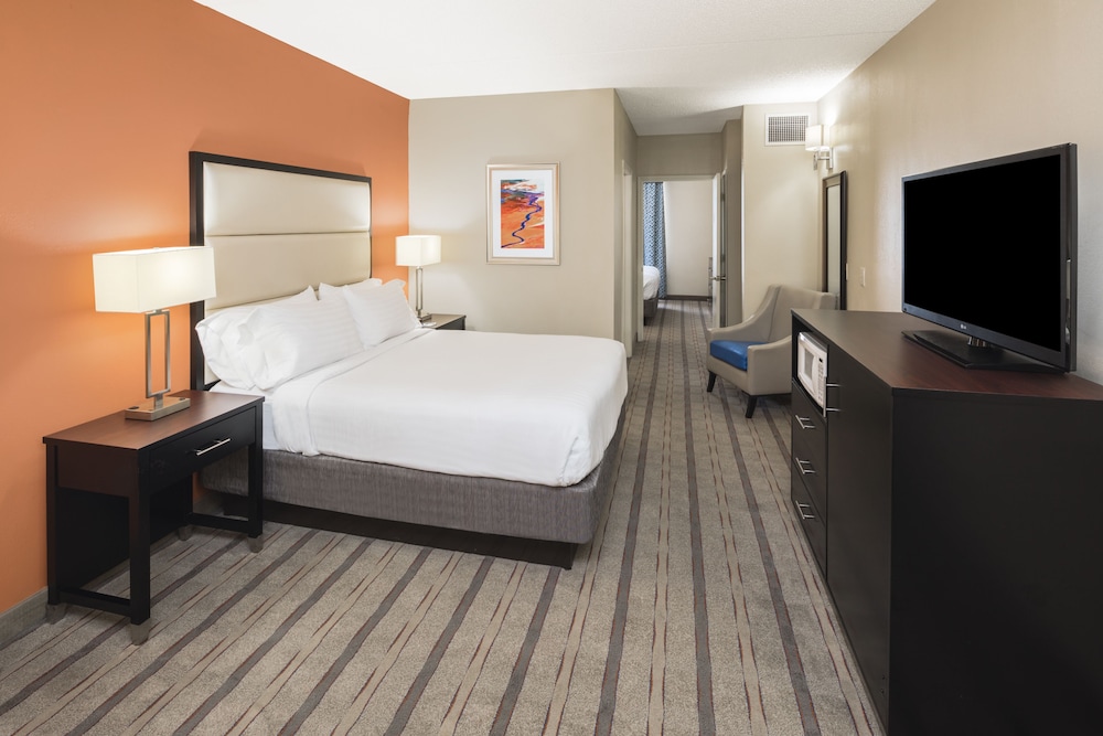 holiday inn express and suites duluth mall area