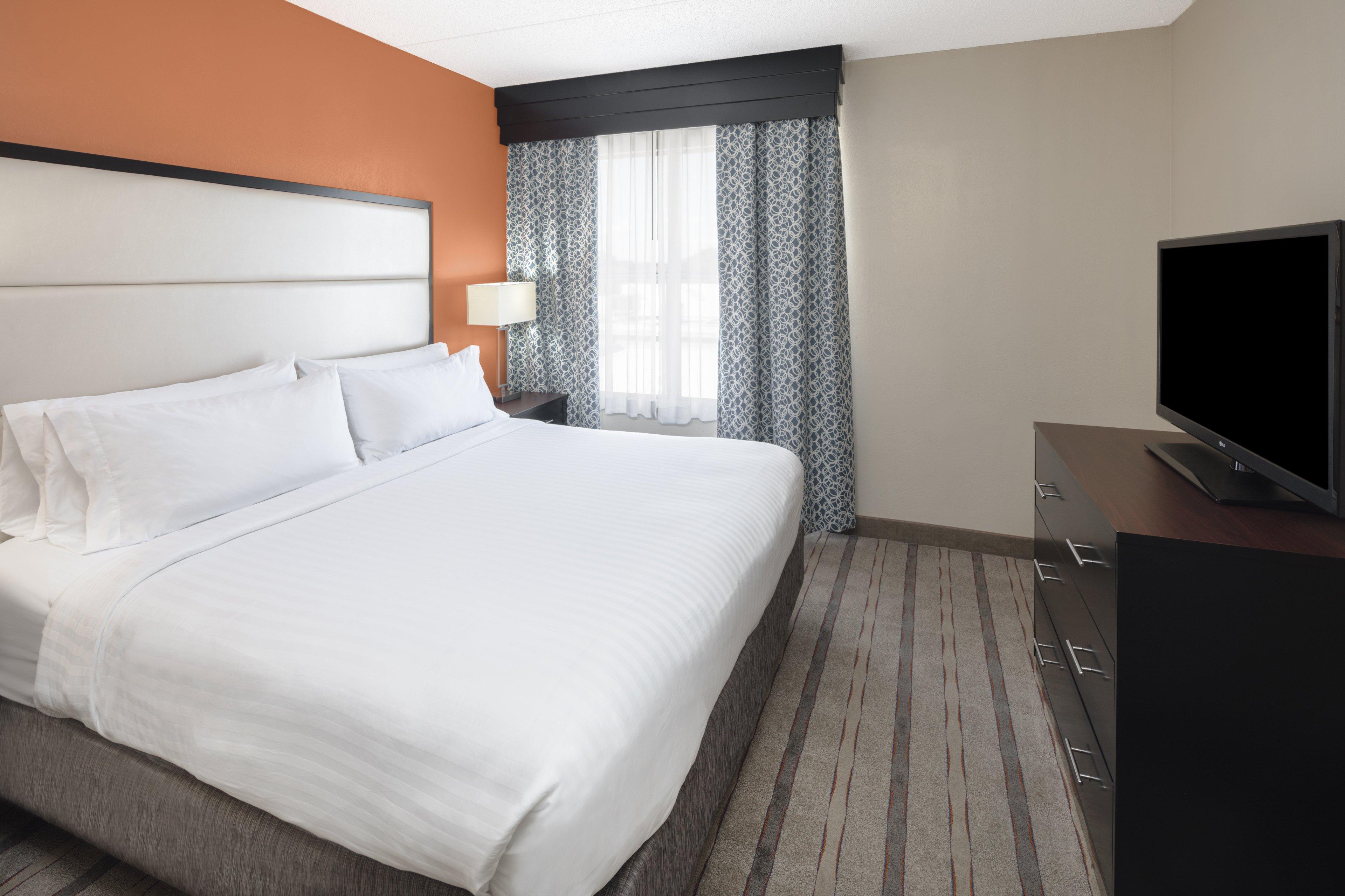 holiday inn express and suites duluth mall area