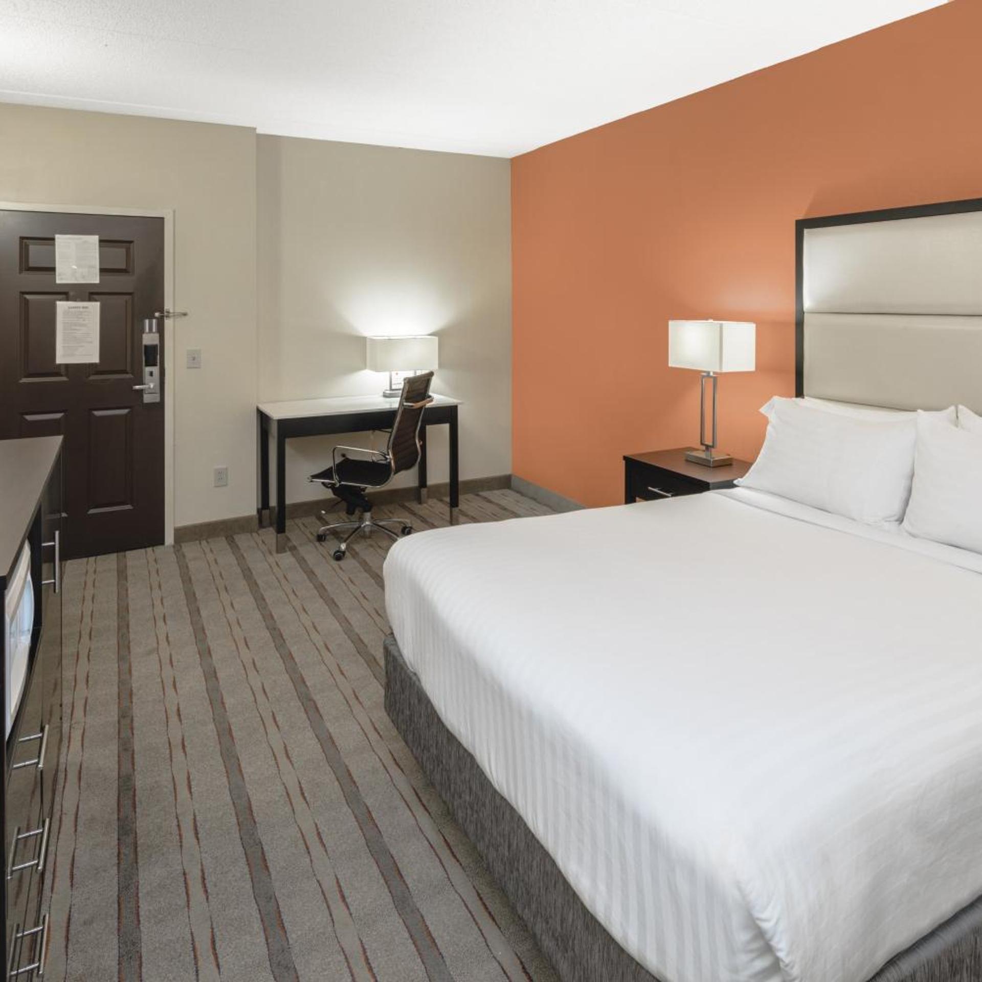 holiday inn express and suites duluth mall area