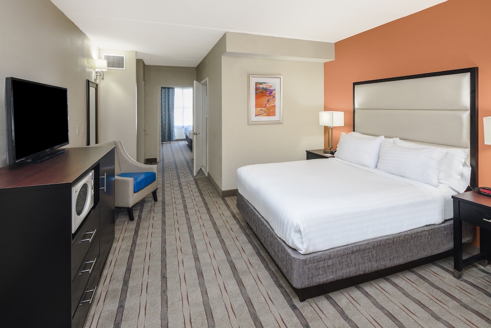 holiday inn express and suites duluth mall area