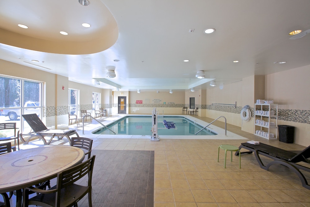 holiday inn express and suites duluth mall area