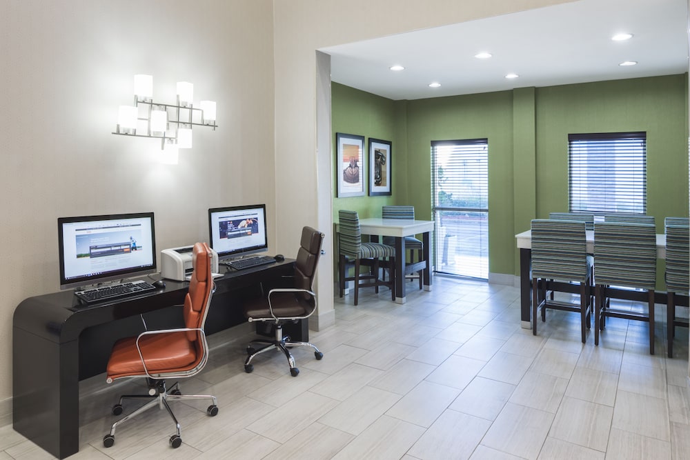holiday inn express and suites duluth mall area