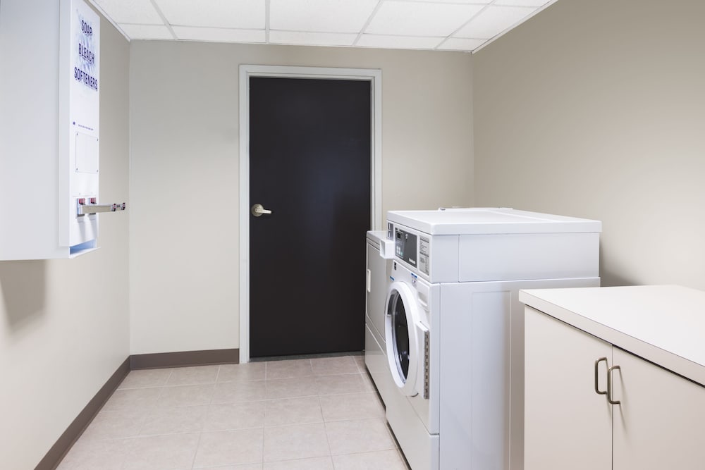 holiday inn express and suites duluth mall area
