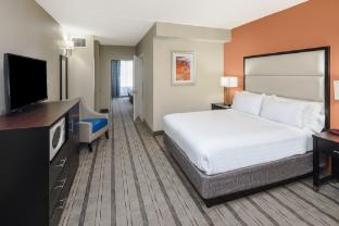 holiday inn express and suites duluth mall area