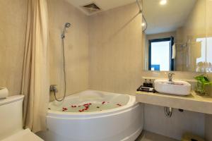 aurora riverside hotel and spa