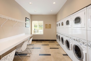 Candlewood Suites Columbia East By Ihg,Missouri>>Columbia,3 star