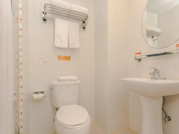 home inn chengdu century city new convention and exhibition center metro station