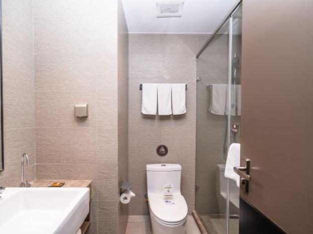 home inn plus chengdu jianshe road dongjiao jiyi