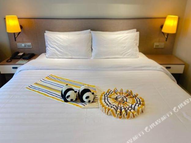 home inn plus chengdu jianshe road dongjiao jiyi