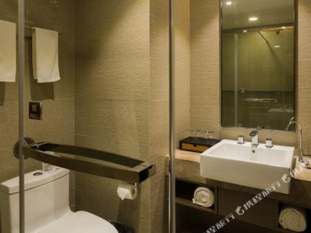 home inn plus chengdu jianshe road dongjiao jiyi