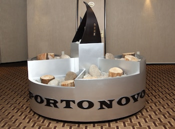 portonovo hotel and suites