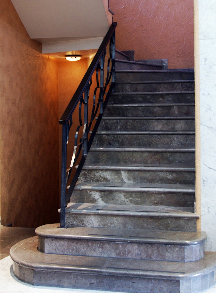 portonovo hotel and suites