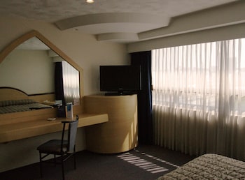 portonovo hotel and suites