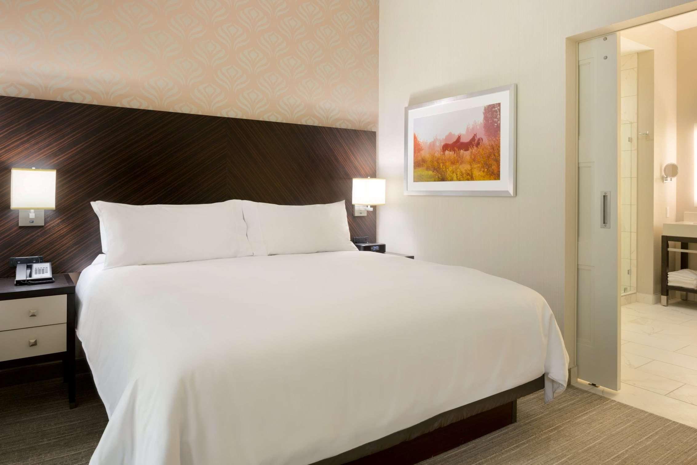 embassy suites louisville downtown