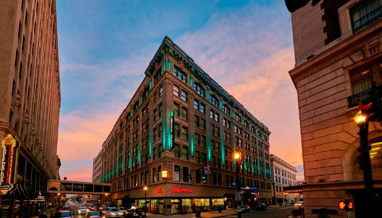 embassy suites louisville downtown