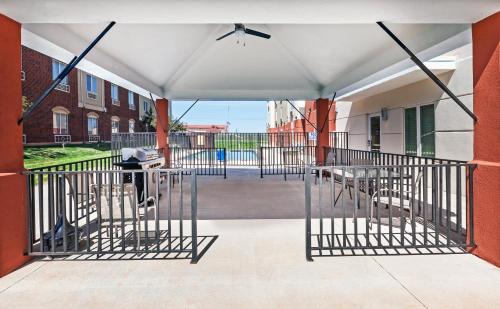 candlewood suites san angelo tx by ihg