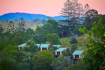 dayboro cottages