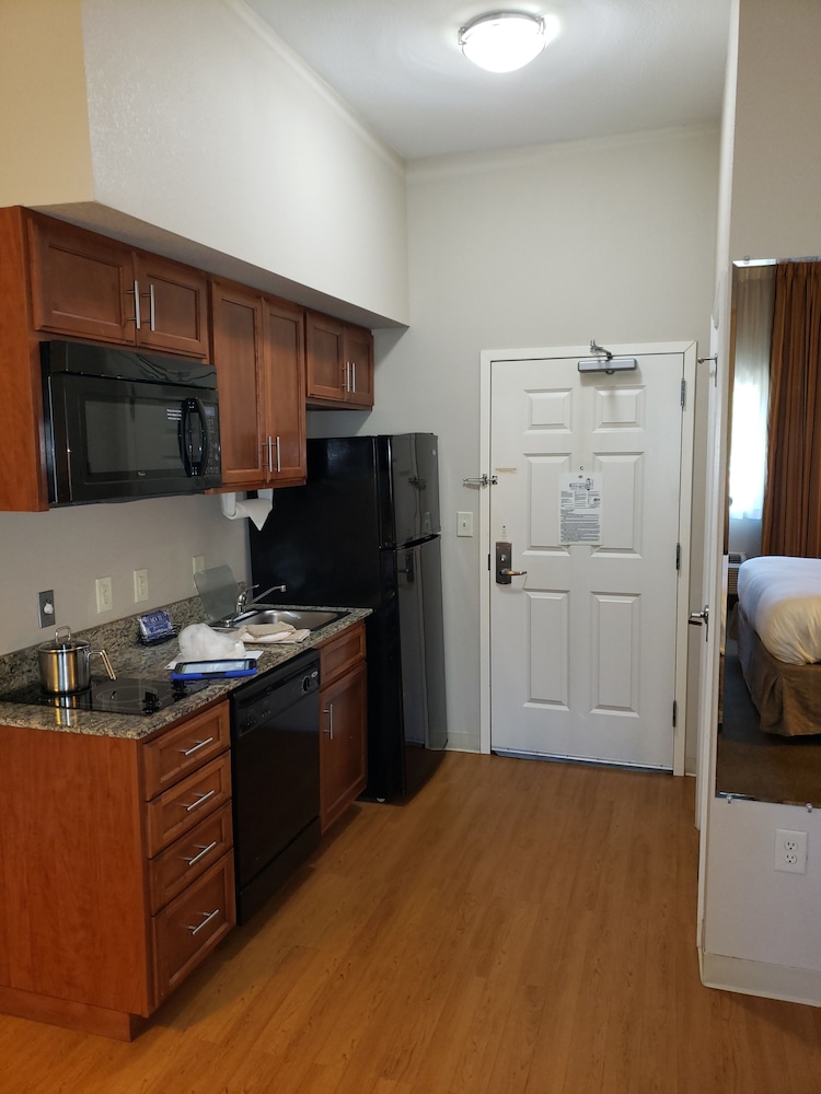 candlewood suites murfreesboro by ihg